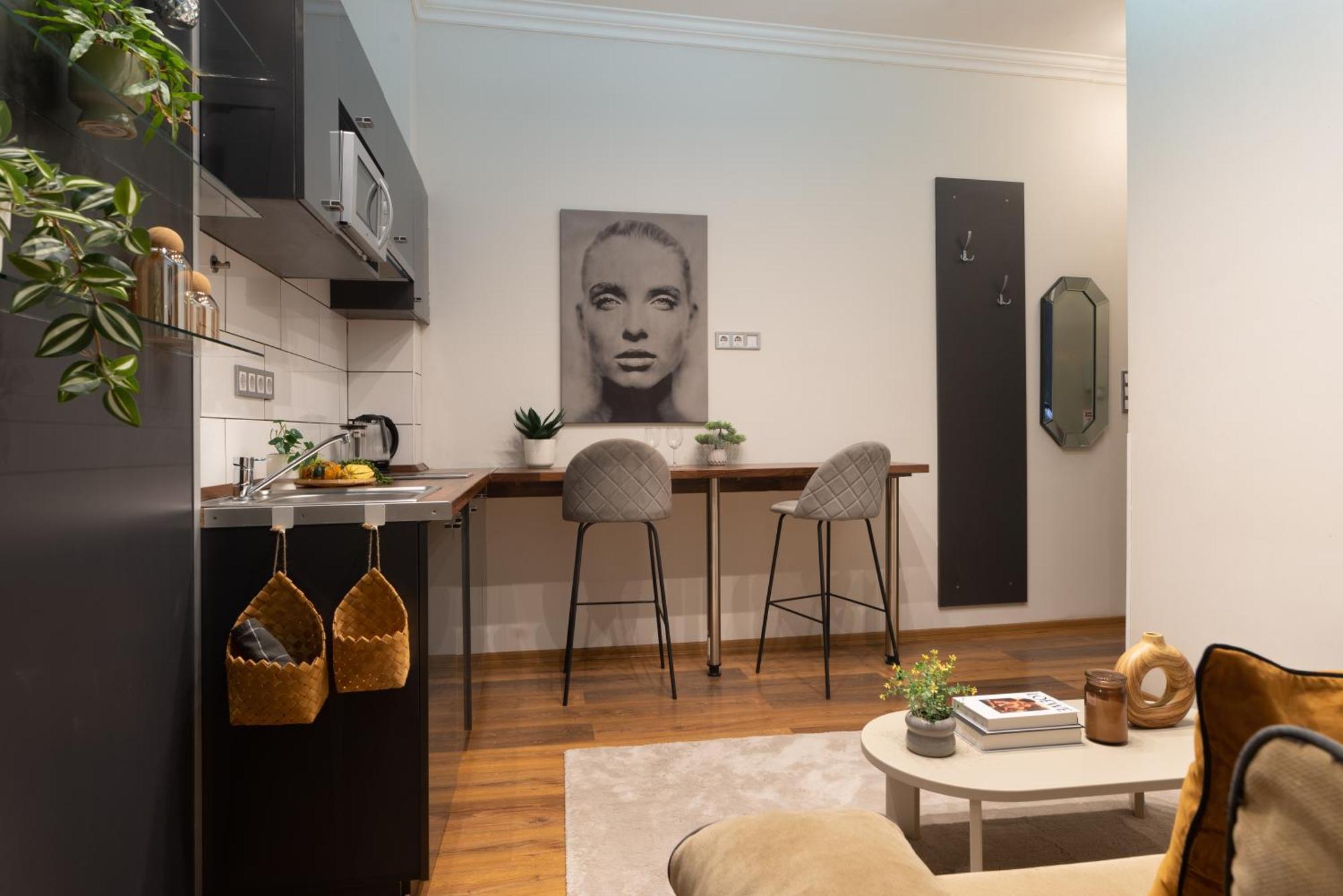 Chic Central 1Br Retreat Near New York Cafe With View Boedapest Buitenkant foto