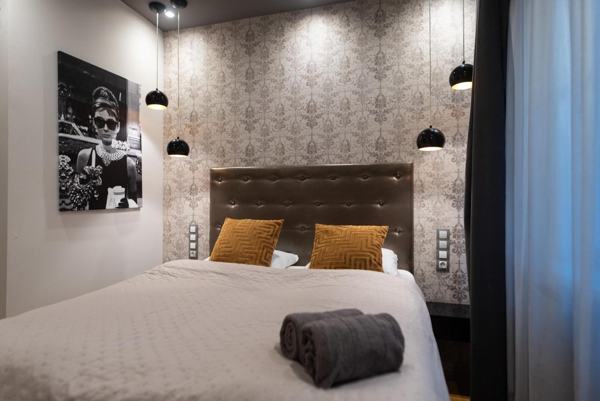 Chic Central 1Br Retreat Near New York Cafe With View Boedapest Buitenkant foto