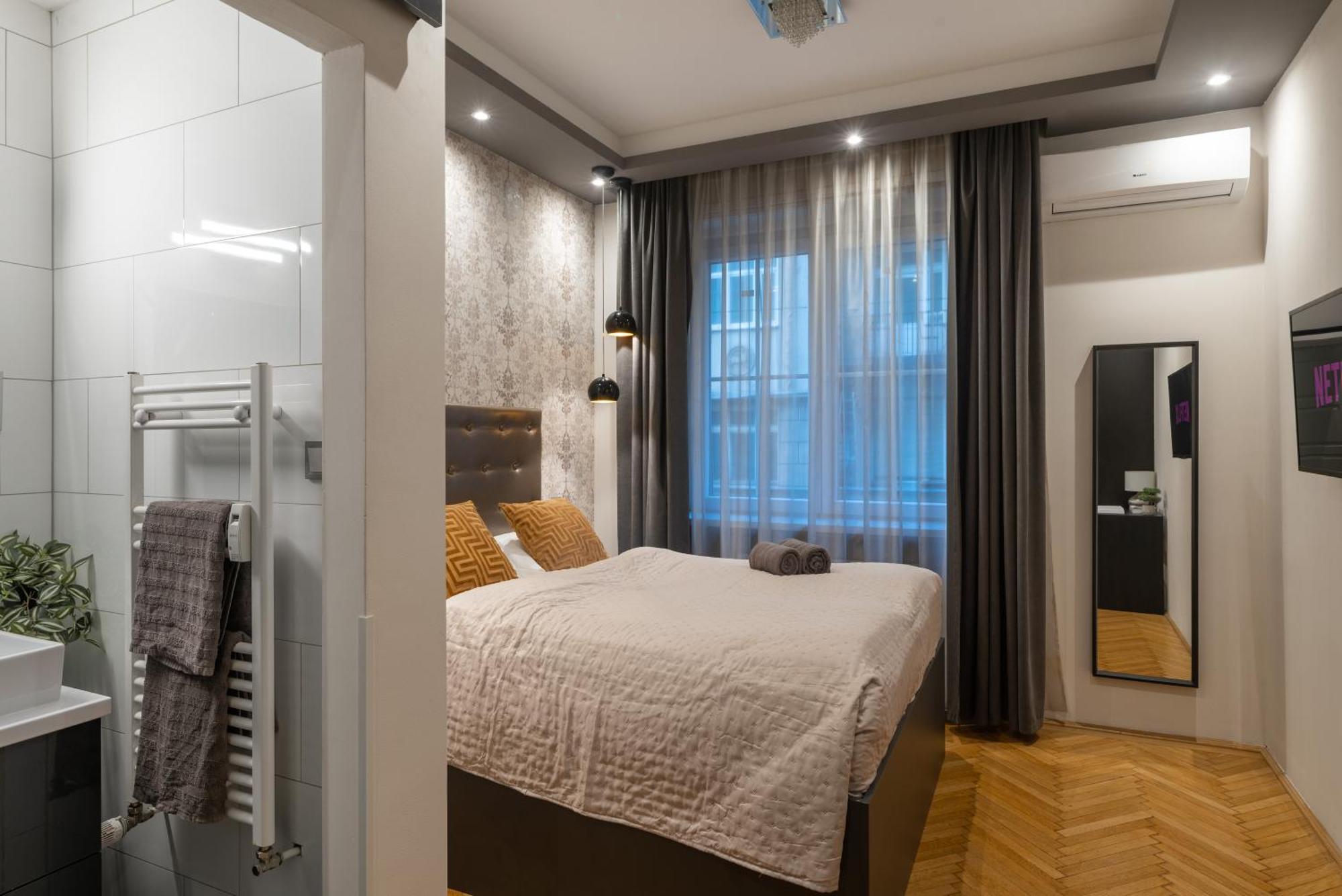 Chic Central 1Br Retreat Near New York Cafe With View Boedapest Buitenkant foto